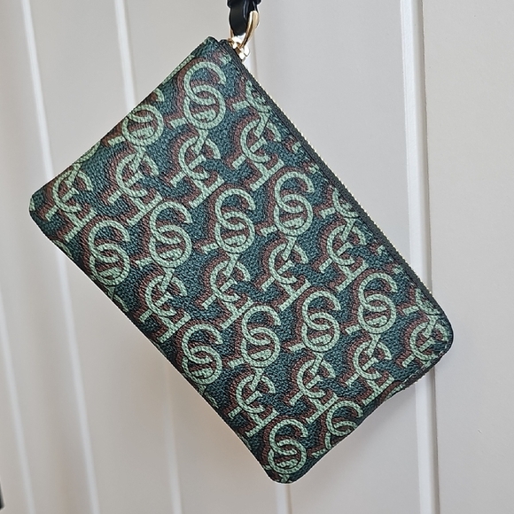Coach NWT Green and Brown Patterned Wristlet Gold Hardware - Picture 3 of 9